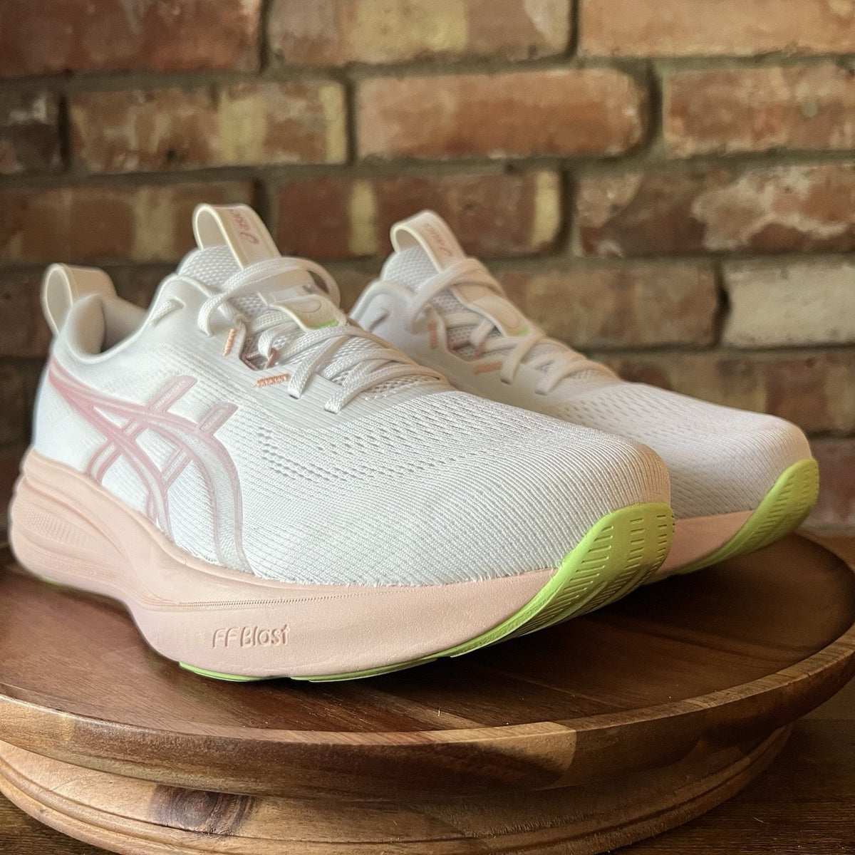 ASICS GEL PULSE 17 Neutral Balanced Running Women's 9.5 White Pink Shoes