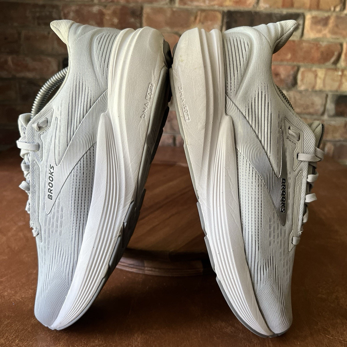 Brooks Revel 8 Women's 9.5 Running Oyster Mushroom Alloy Silver Sneakers Shoes