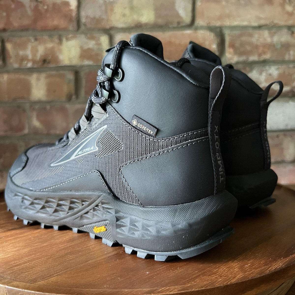 Altra Timp Hiker GTX Womens 6 Black Waterproof Trail Hiking Shoes ALOA85P8000