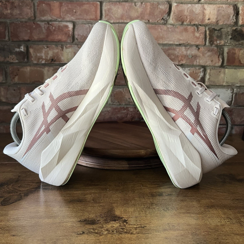 Asics Novablast 6 Max Cushion Rose Dust Running Shoe Sneakers Women's 9.5