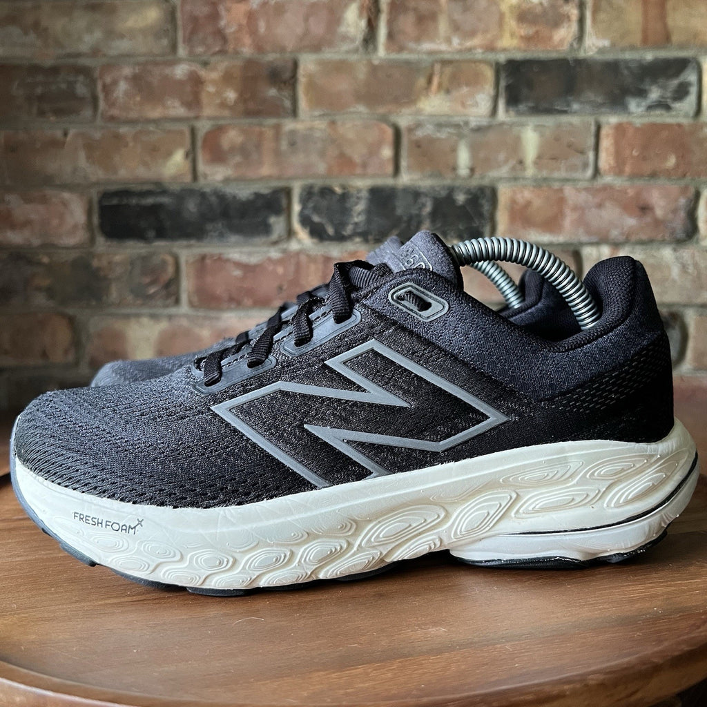 New Balance Fresh Foam X 860v14 Black White Cushioned Women's 6.5 Shoes Sneakers