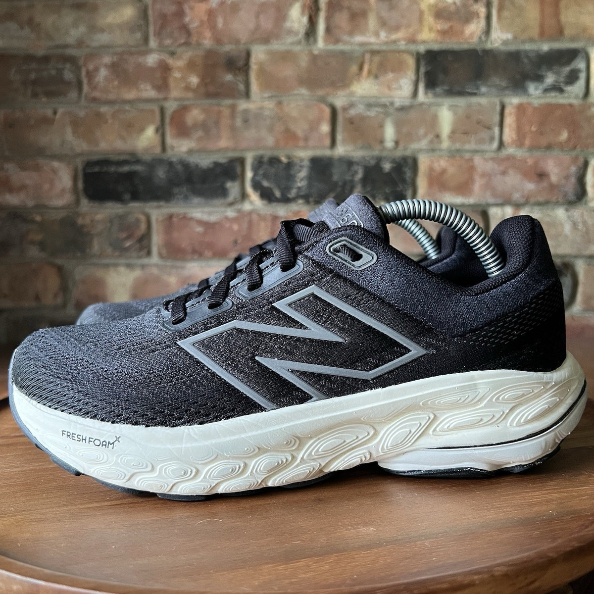 New Balance Fresh Foam X 860v14 Black White Cushioned Women's 6.5 Shoes Sneakers
