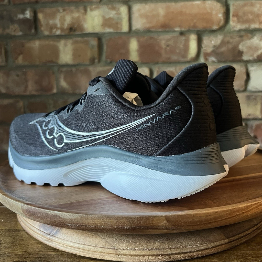 Saucony Kinvara 16 Women's 8 PWRRUN Black Neutral Cushion Running Shoes Sneakers