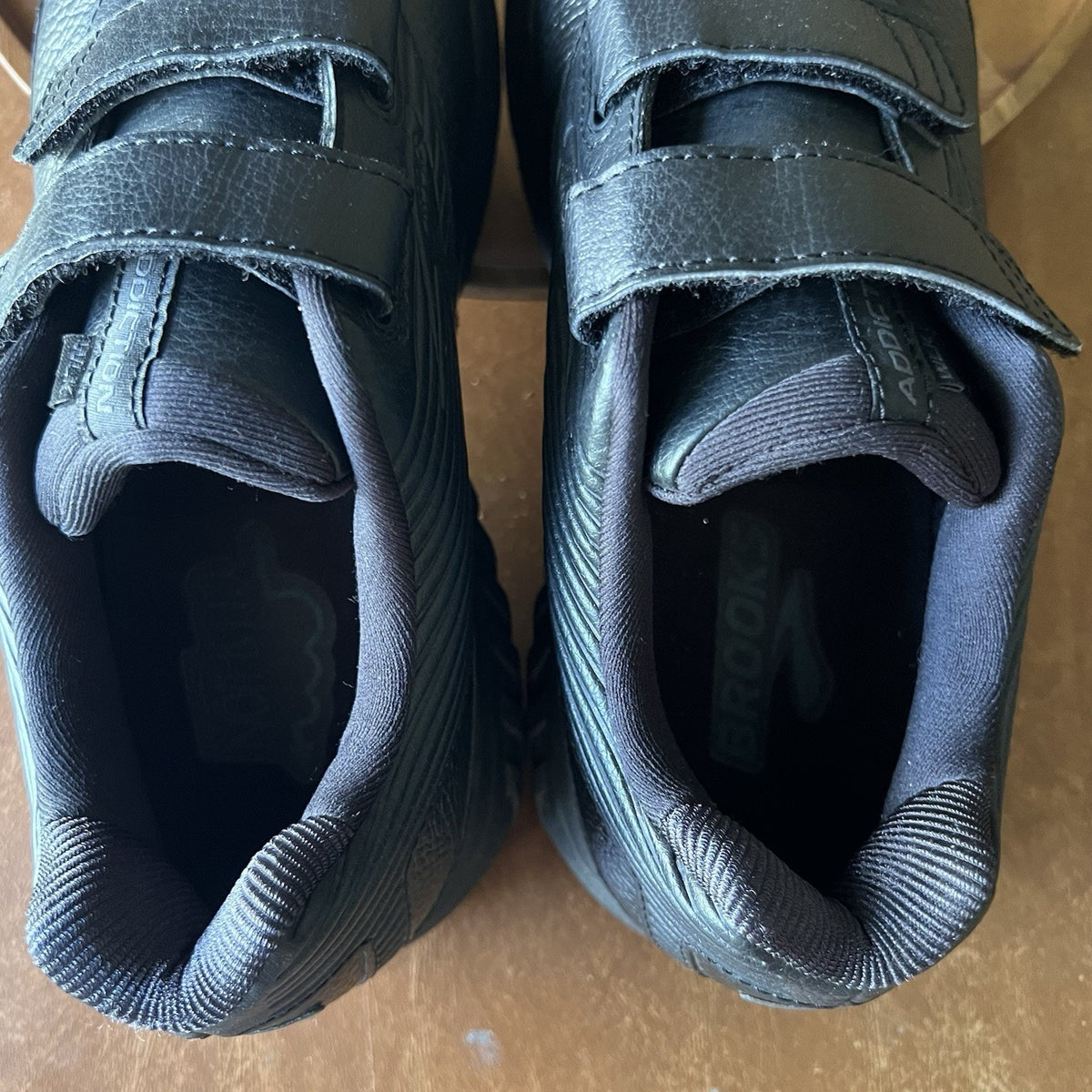 Brooks Addiction Walker 2 Women's 9 Black Leather Walking Sneaker Shoes