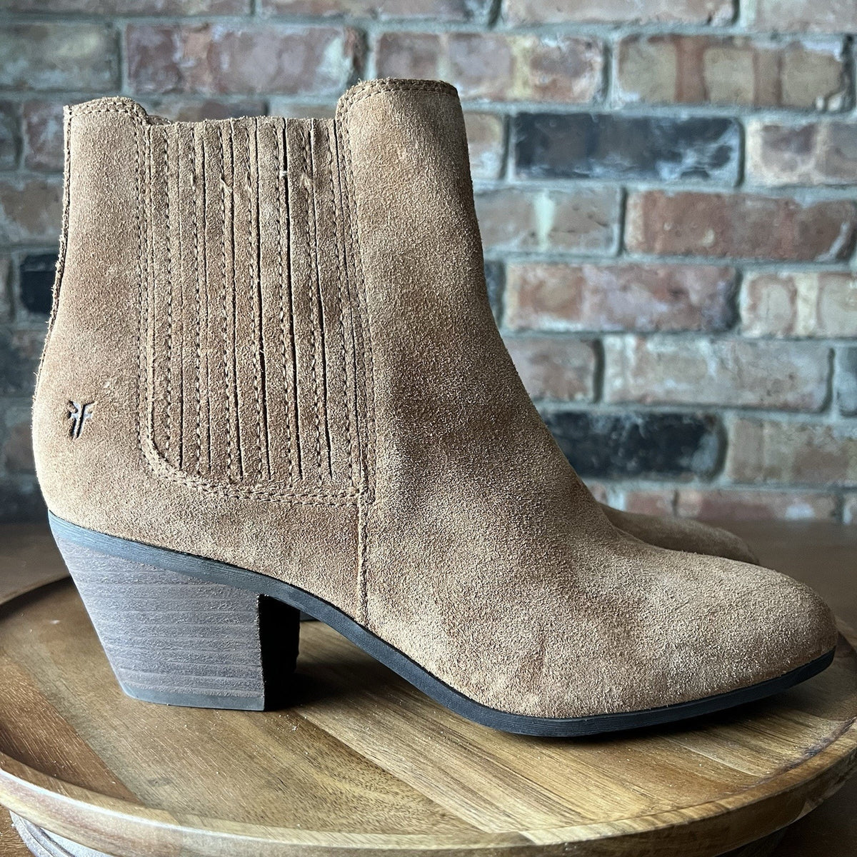 Frye Sandra Chelsea Block Heel Western Boots Cognac Suede Leather Women's 9