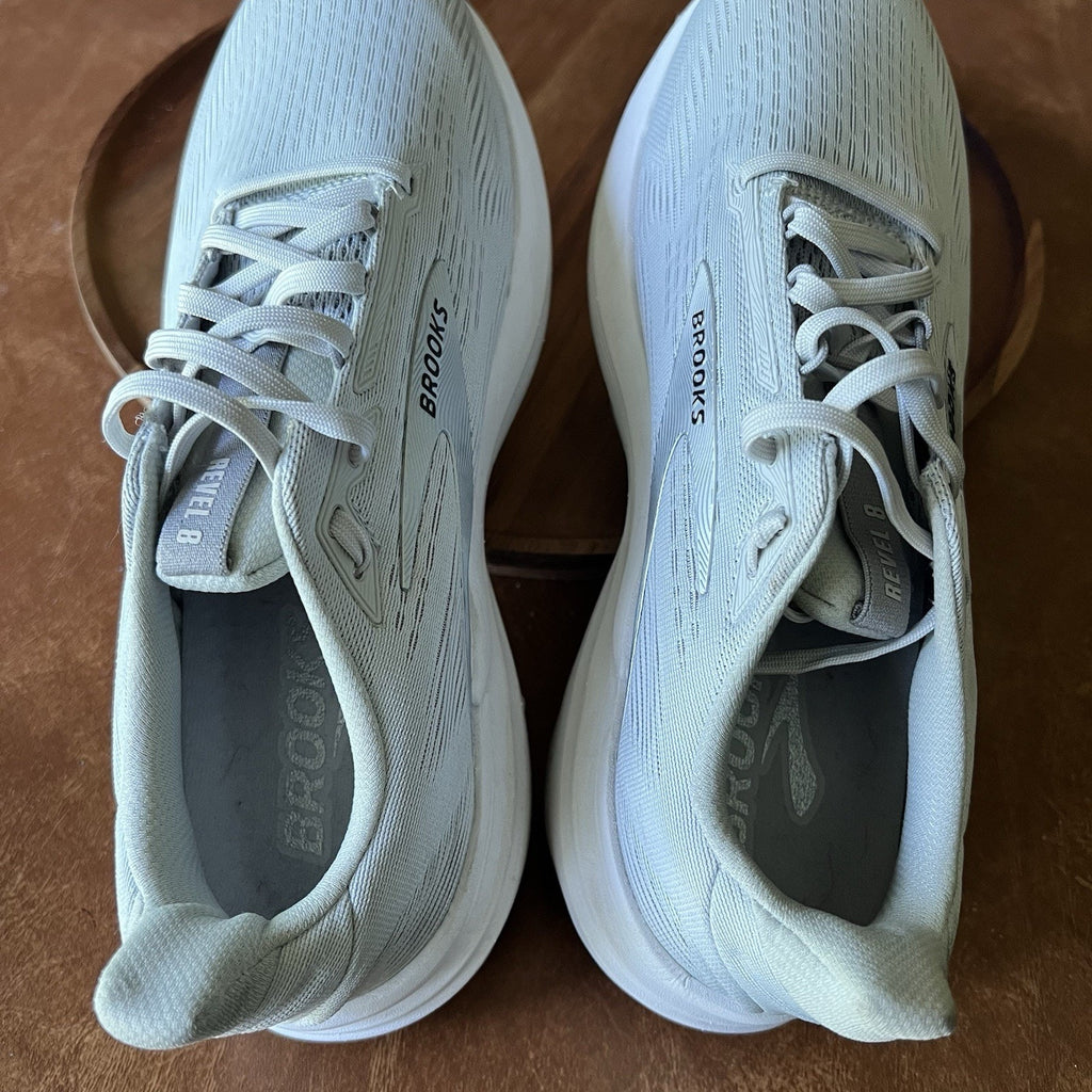 Brooks Revel 8 Women's 9.5 Running Oyster Mushroom Alloy Silver Sneakers Shoes