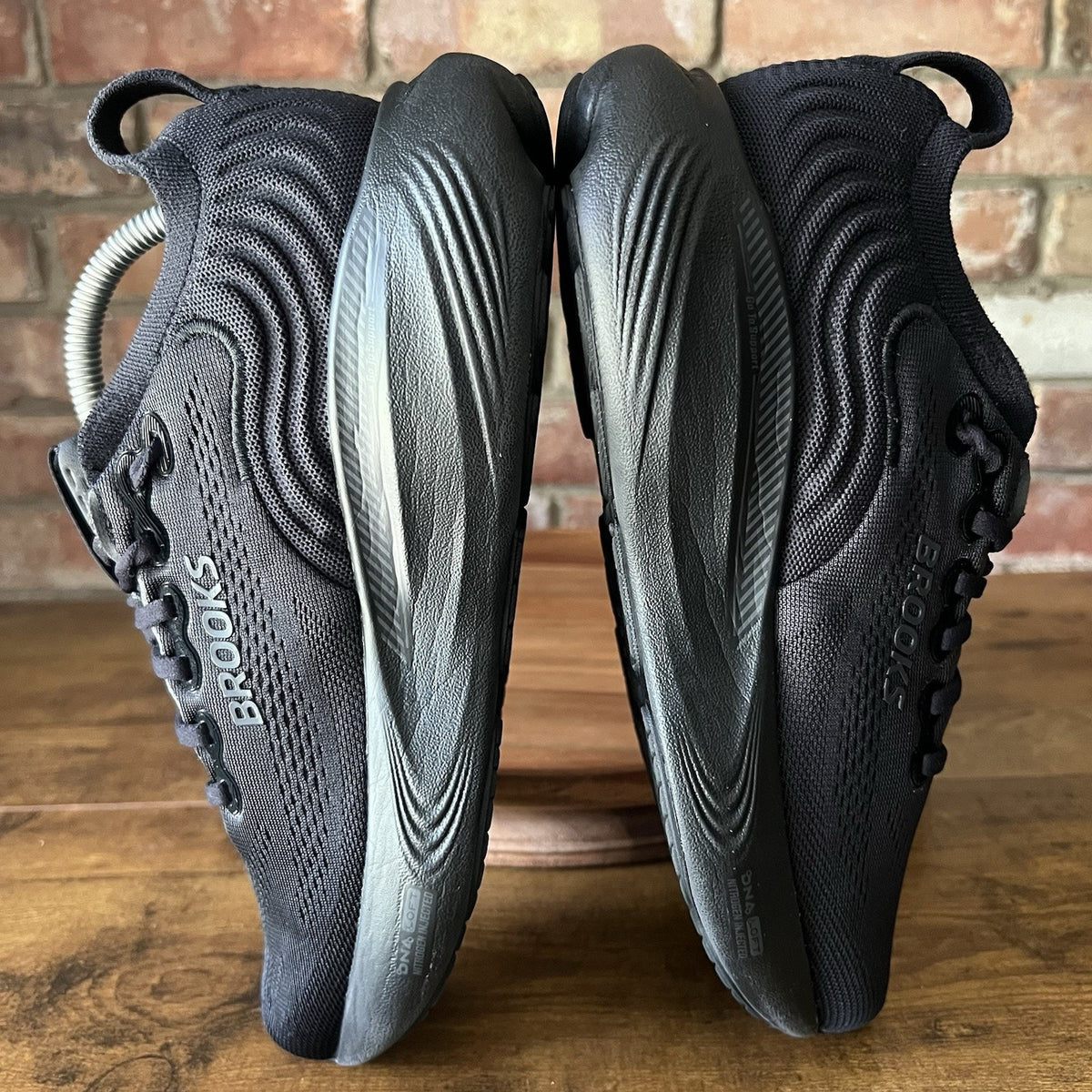 Brooks Adrenaline GTS 25 Supportive Black 8 Women Neutral Running Sneaker Shoes