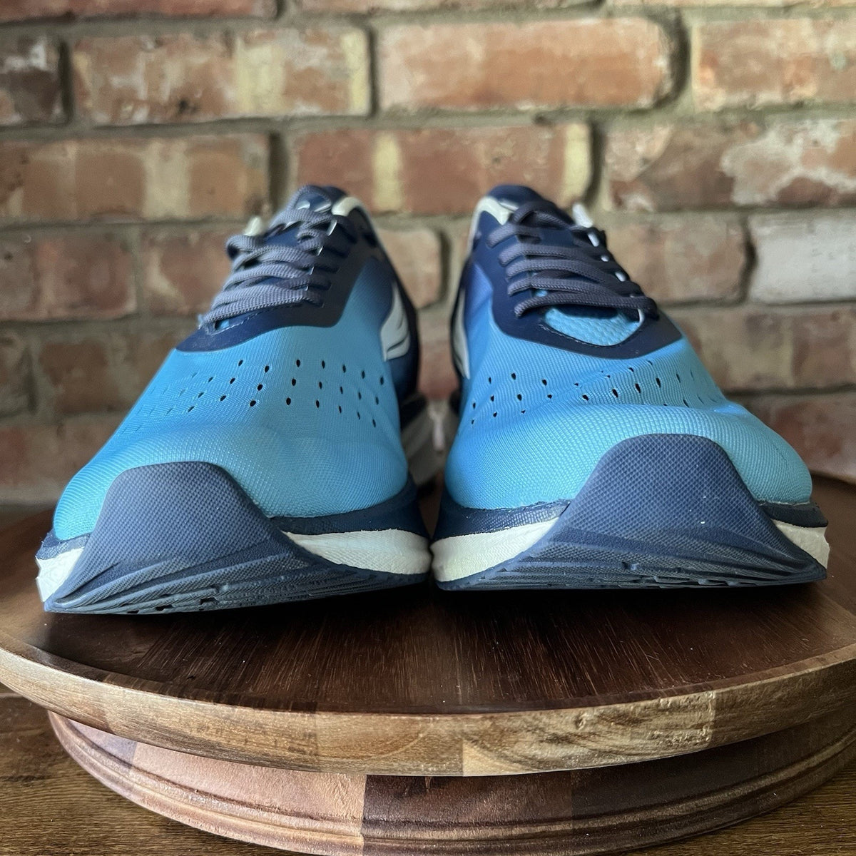 Swift Running APUS Men’s 12 Blue Carbon Plate Running Cushioned Shoes Sneakers