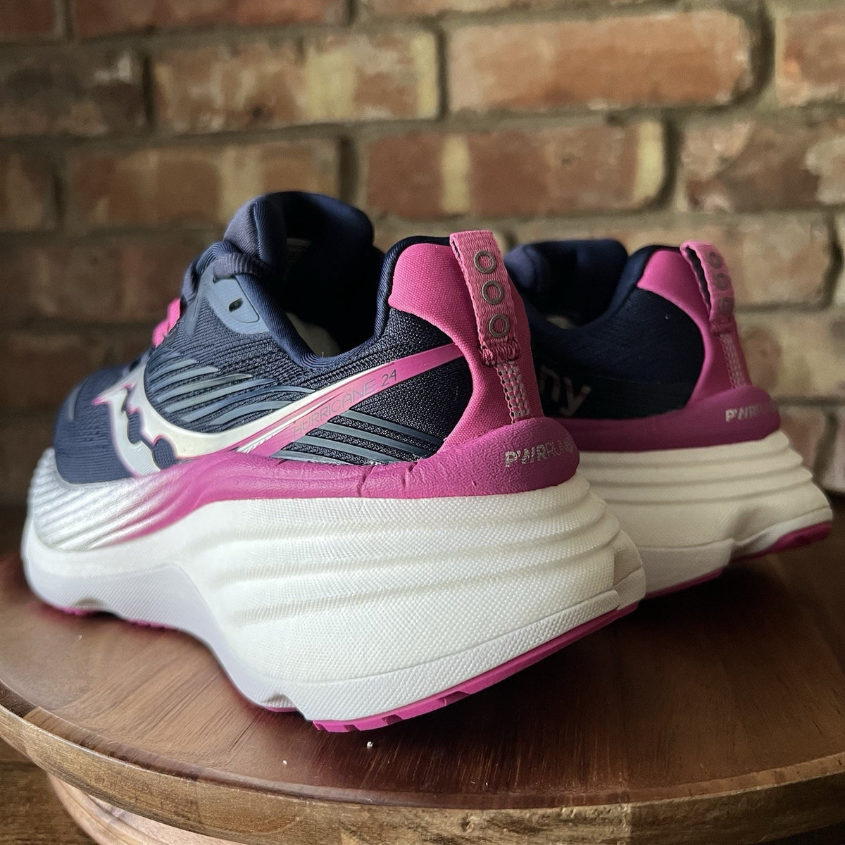 Saucony Hurricane 24 Stability Max Cushion Blue Pink Running Shoes Women's 5