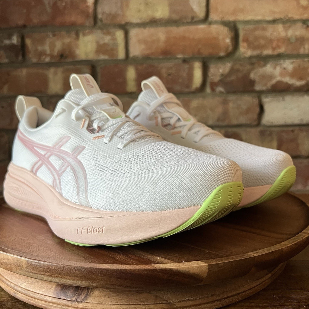 ASICS GEL PULSE 17 Neutral Balanced Running Women's 9.5 White Pink Shoes