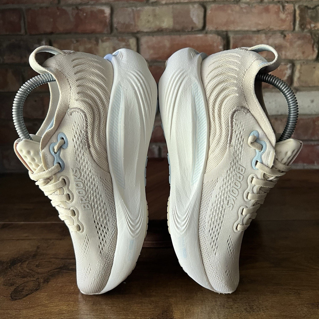 Brooks Adrenaline GTS 25 Supportive Women's 5 Cream Blue Running Shoes Sneakers