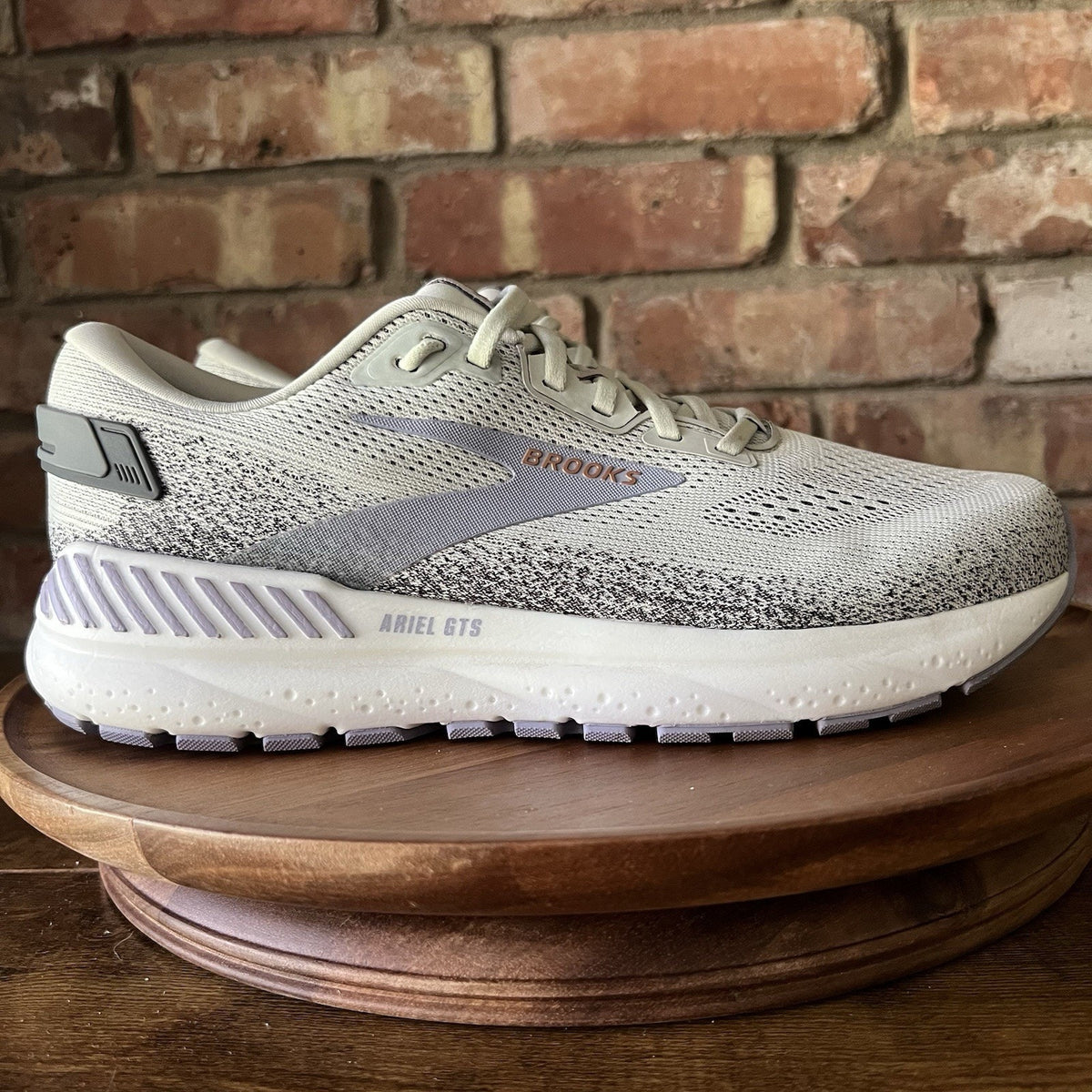 Brooks Ariel GTS 24 Supportive Womens 10 Gray Purple Running Shoes Sneakers
