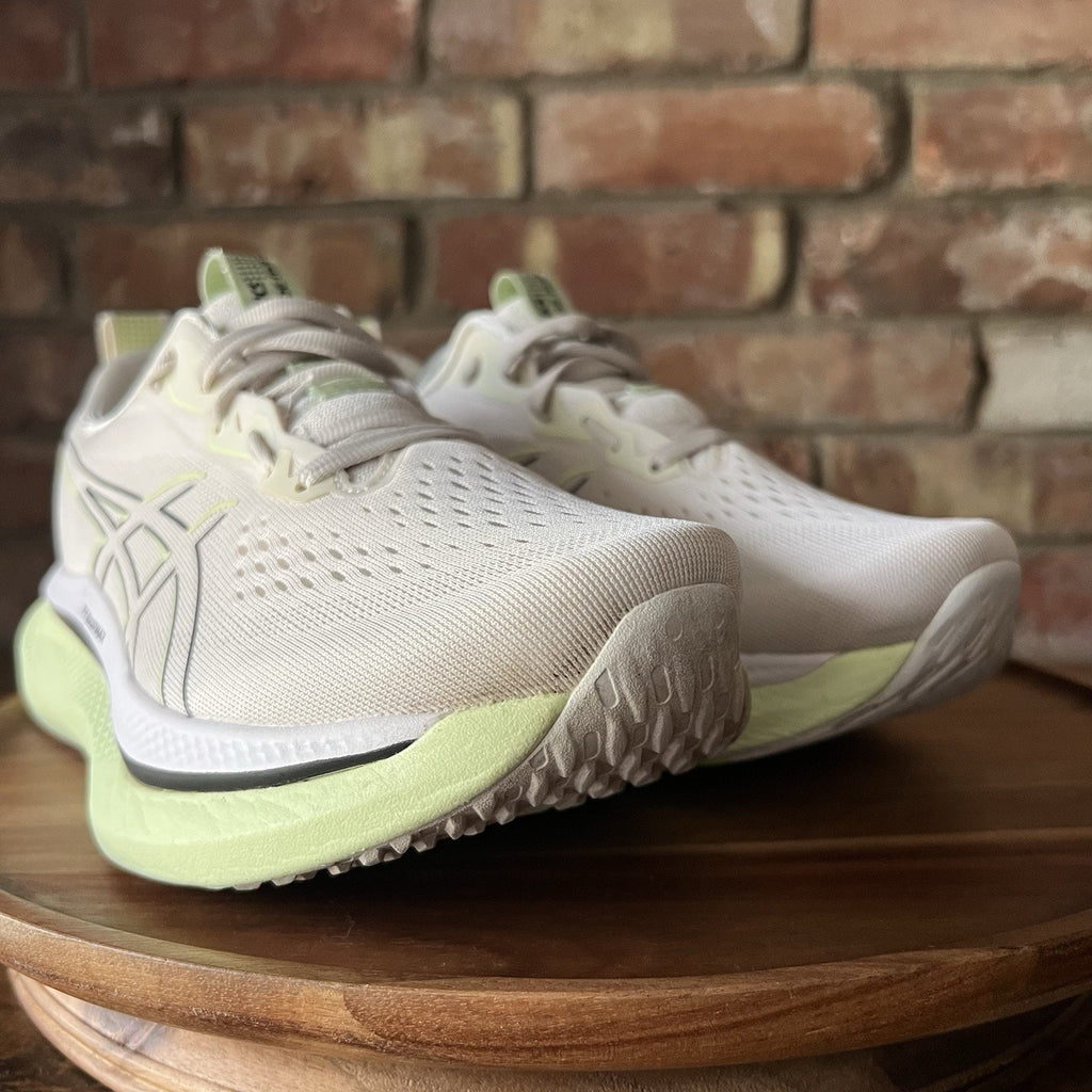 Asics GlideRide Max Cushion Running Womens 7.5 Beige Running Shoes Sneakers