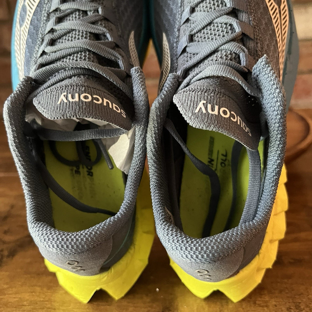 Saucony Endorphin Pro 4 Womens Size 8 Blue Yellow Race Running Shoes Sneakers
