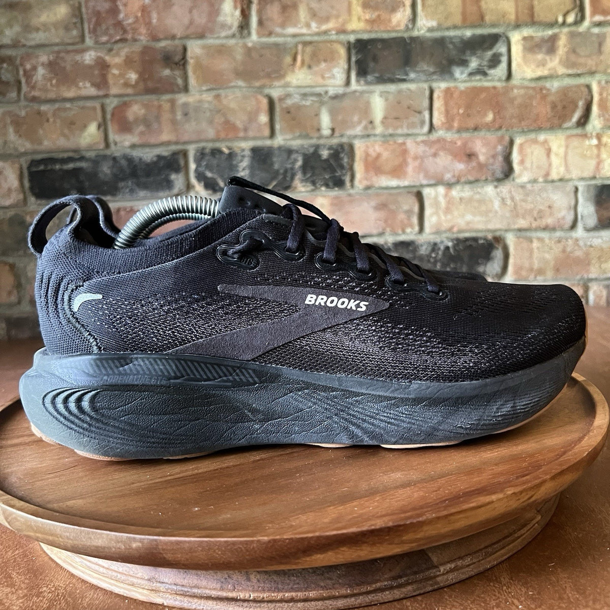 Brooks Adrenaline GTS 25 Supportive Mens 9.5 Black Gum Running Shoes Sneakers