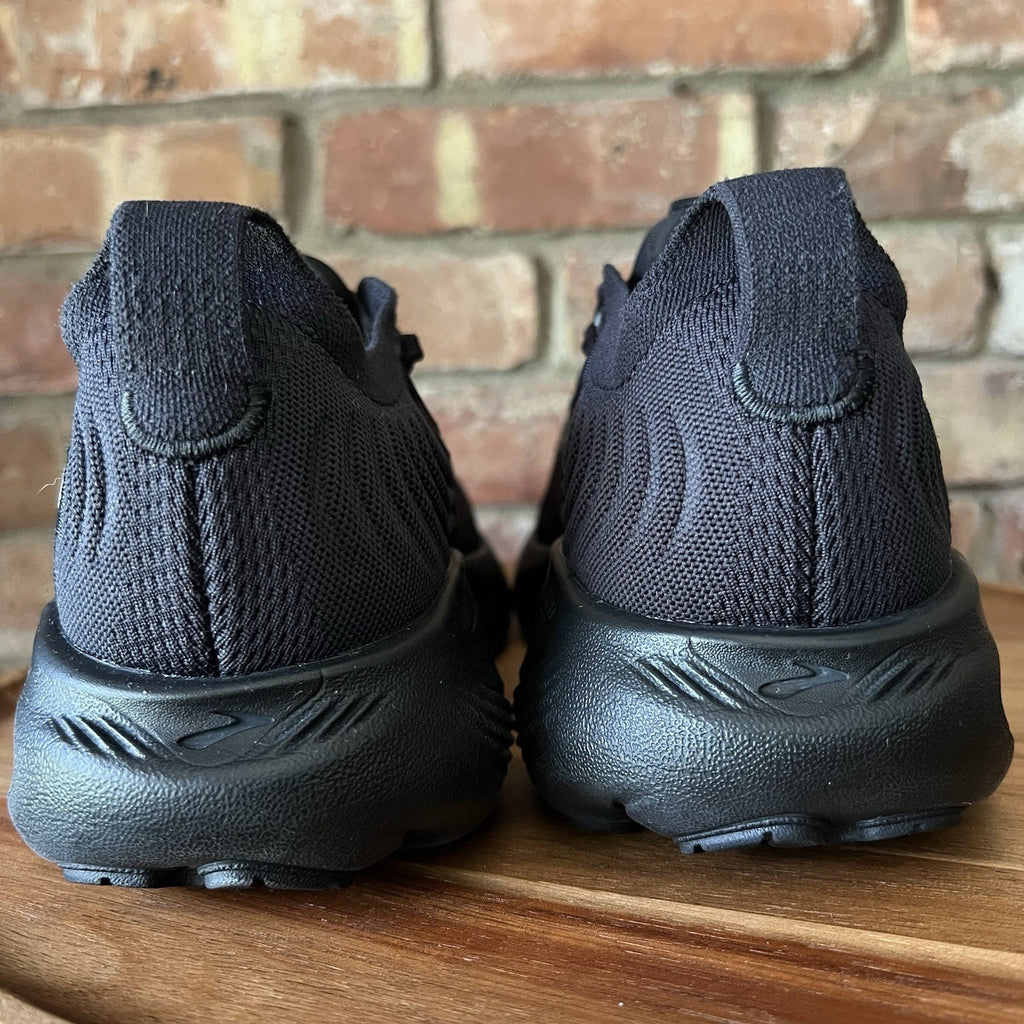 Brooks Adrenaline GTS 25 Supportive Black 8 Women Neutral Running Sneaker Shoes
