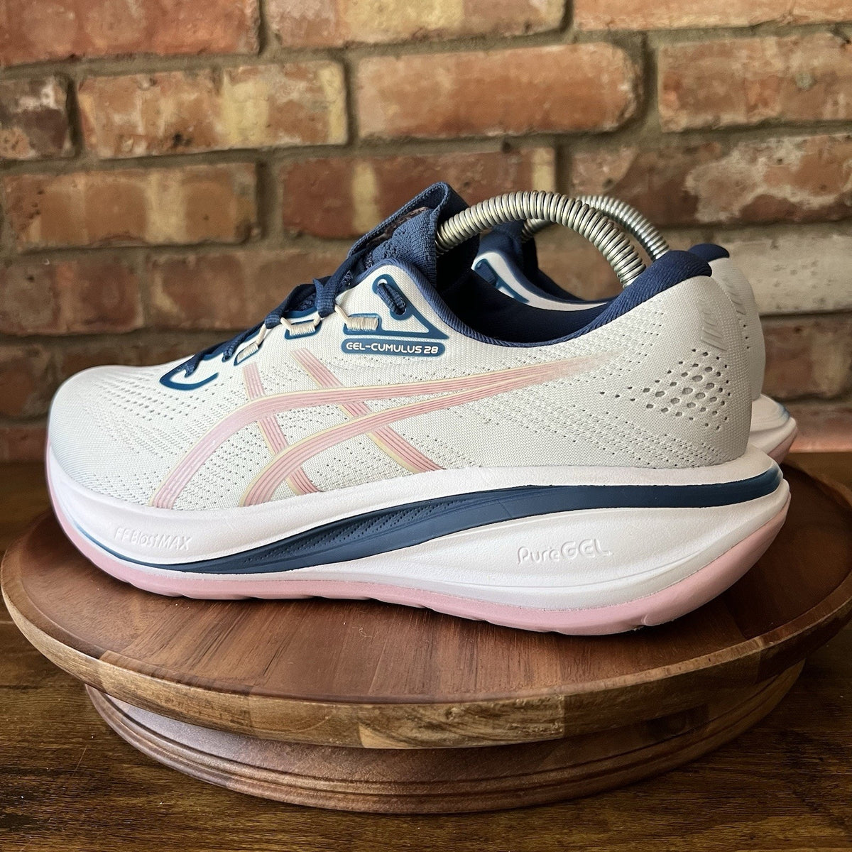 Asics Gel-Cumulus 28 Running Womens 10.5 Mid Cushion Blue Mesh Shoes Sneakers