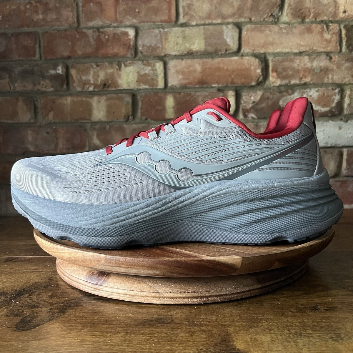 Saucony Hurricane 24 Max Cushion Stability Men's 15 Gray Crimson Running Shoes