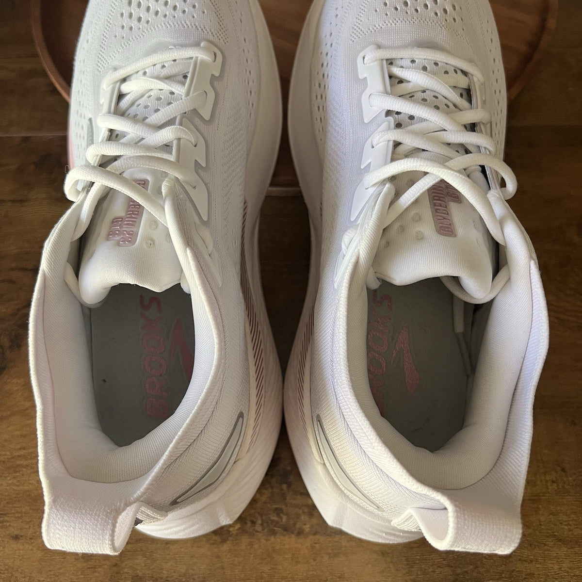 Brooks Glycerin GTS 23 Supportive Womens 10 White Pink Running Shoes Sneakers