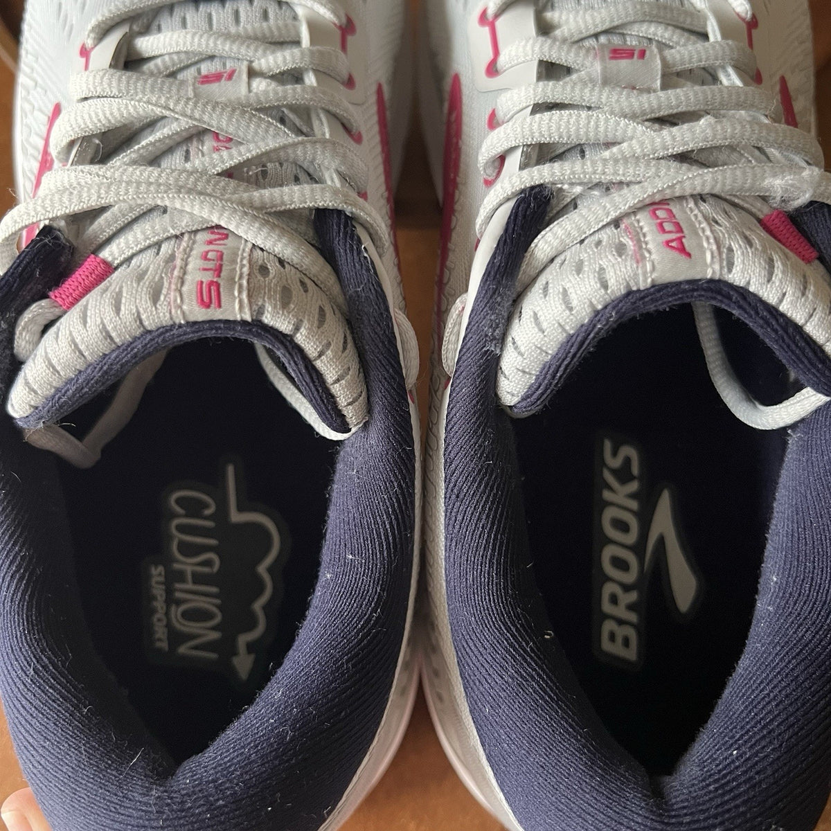 Brooks Addiction GTS 15 Supportive Running Womens 10.5 AA Gray Pink Shoes