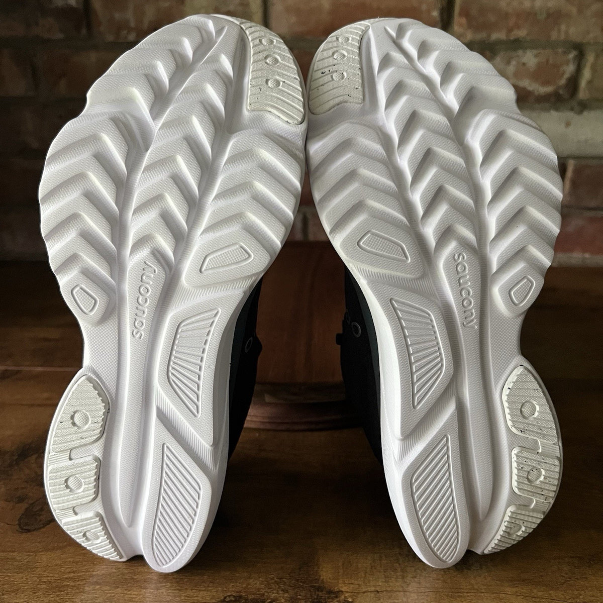 Saucony Kinvara 16 Women's 8 PWRRUN Neutral Cushion Running Shoes Sneakers
