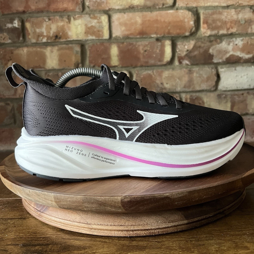 Mizuno Neo Zen Womens Size 7 Black Max Cushion Running Shoes Sneakers