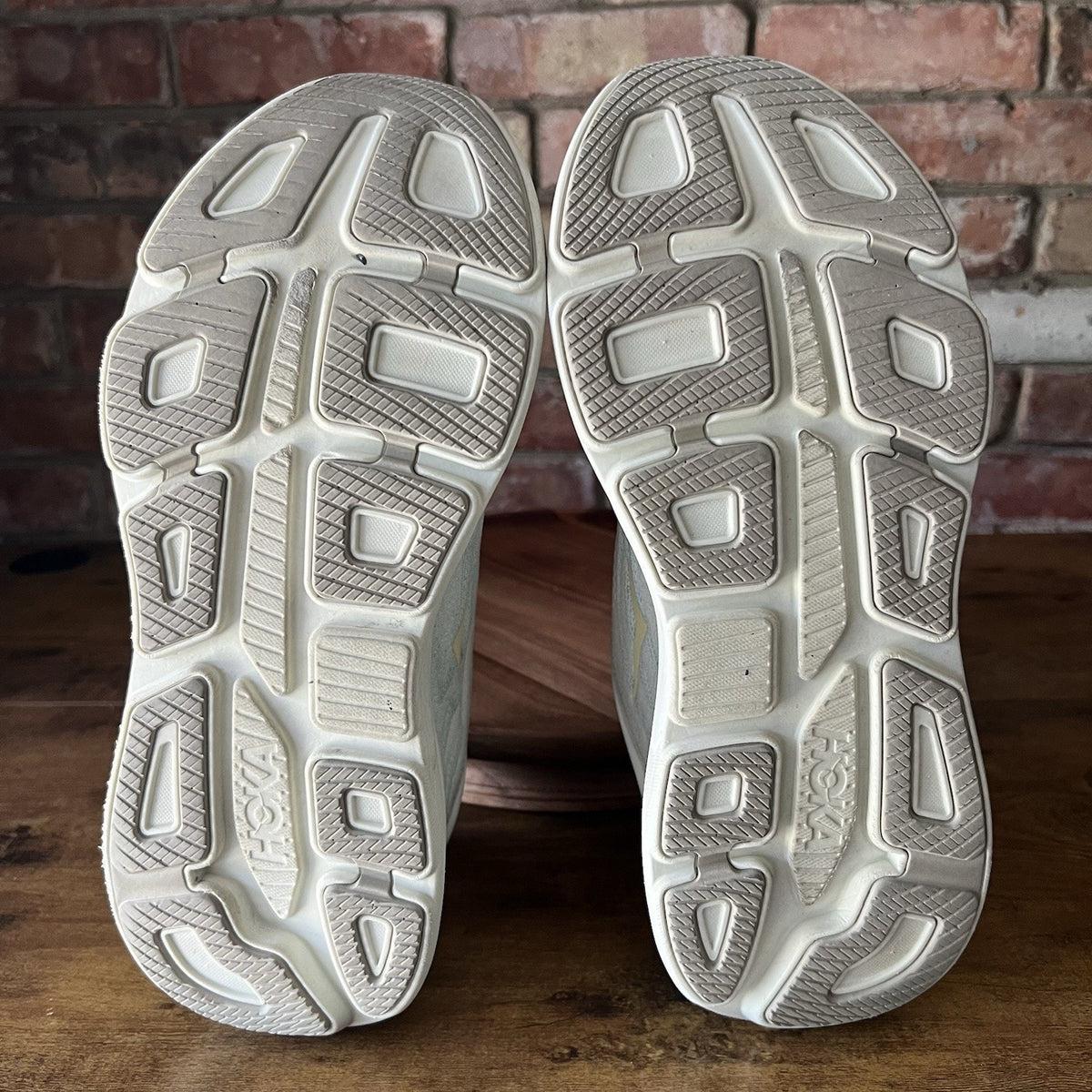 Hoka One One Bondi 9 Cream Green Womens 12 Men's 10.5 Max Cushion Shoes Sneakers