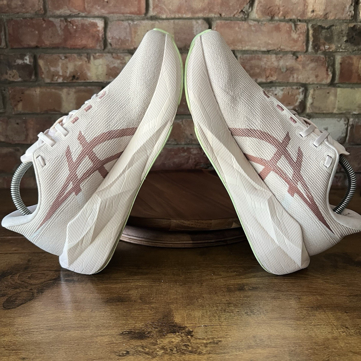 Asics Novablast 6 FF Turbo Max Cushion Rose Dust Running Shoe Sneakers Women 9.5