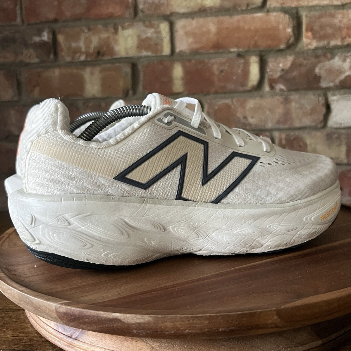 New Balance Fresh Foam X 1080 v14 Mens 7.5 Women's 9 Max Cushioned Running Shoes
