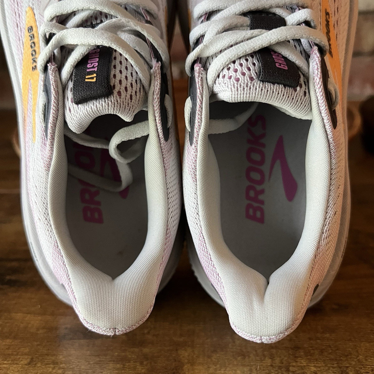 Brooks Ghost 17 Womens 6 2A Gray White Pink Neutral Running Shoes Sneaker