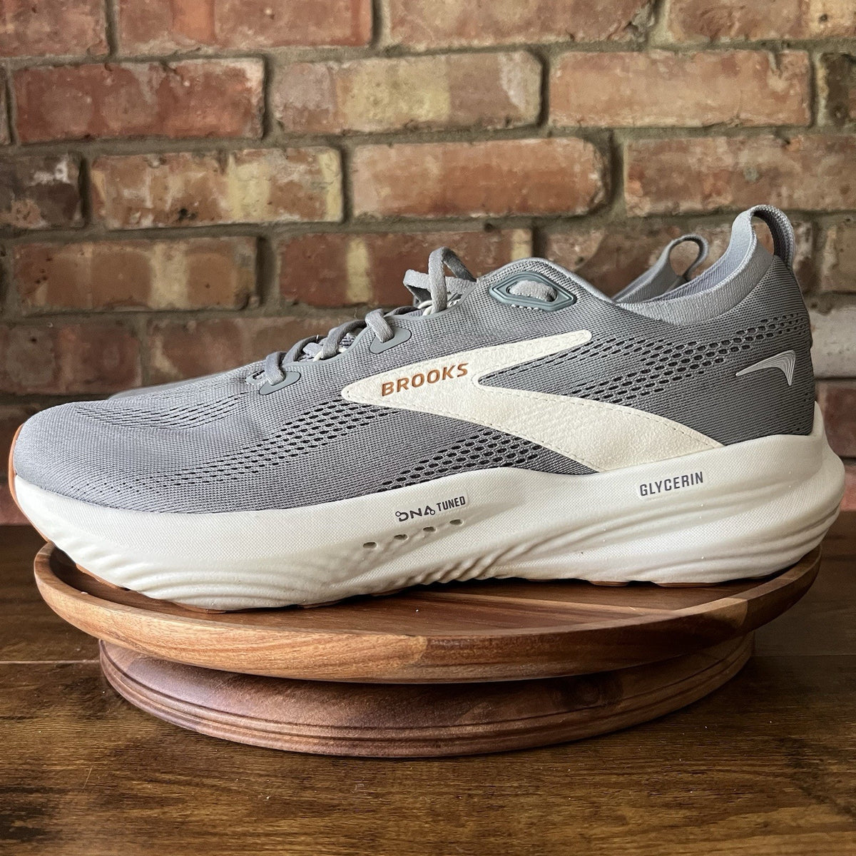 Brooks Glycerin 22 Mens 14 Primer Gray Neutral Cushion Running Shoe Sneakers