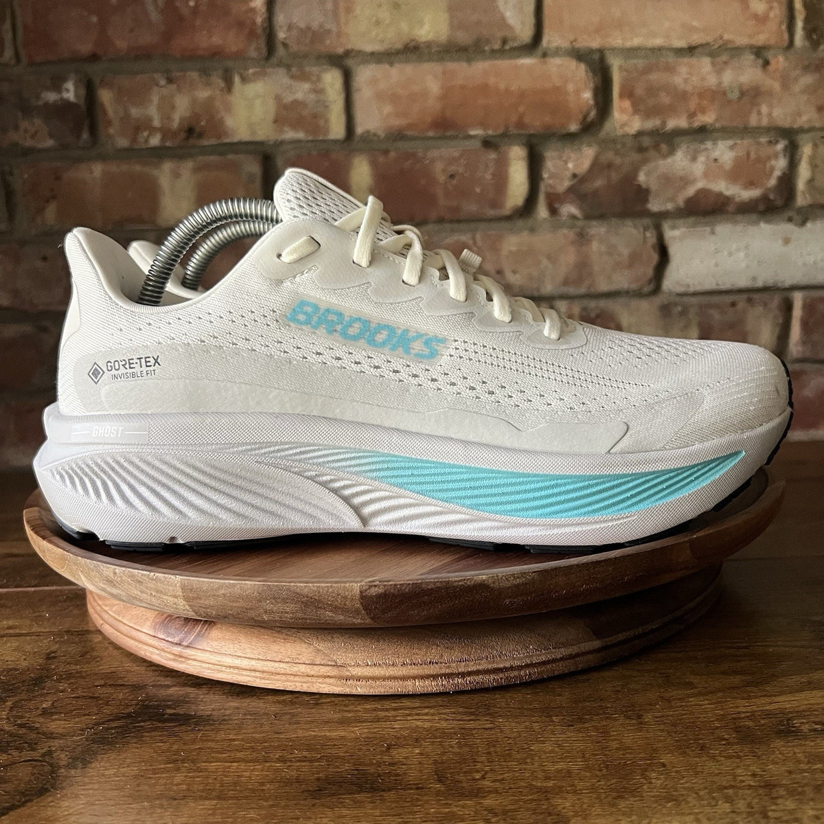 Brooks Ghost GORE-TEX Women's 11.5 Neutral Balance Cushion Blue White Shoes