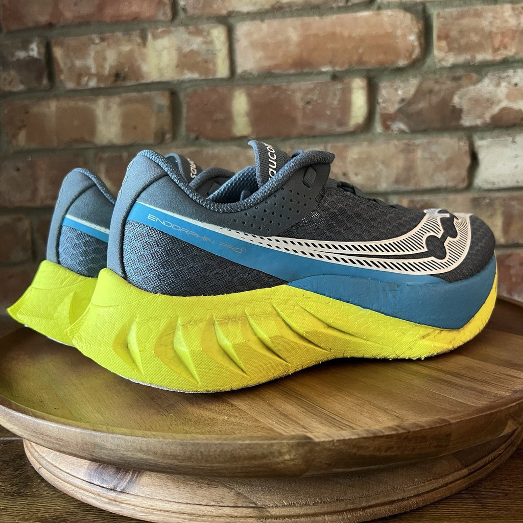 Saucony Endorphin Pro 4 Womens Size 8 Blue Yellow Race Running Shoes Sneakers