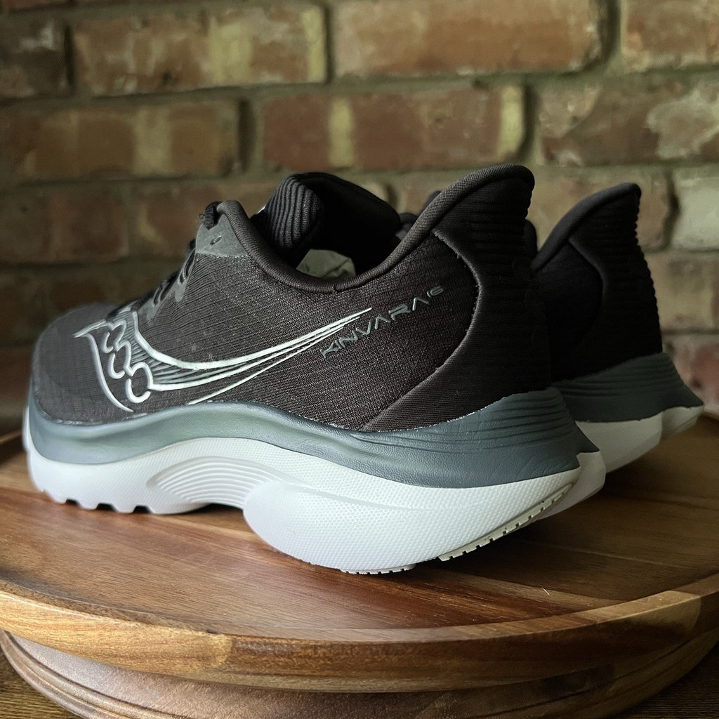 Saucony Kinvara 16 Women's 8 PWRRUN Black Neutral Cushion Running Shoes Sneakers