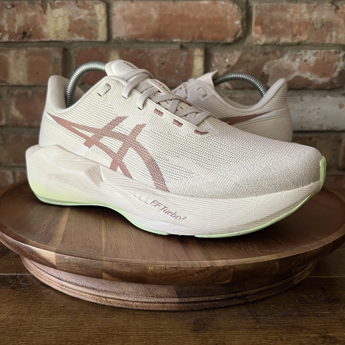 Asics Novablast 6 FF Turbo Max Cushion Rose Dust Running Shoe Sneakers Women 9.5