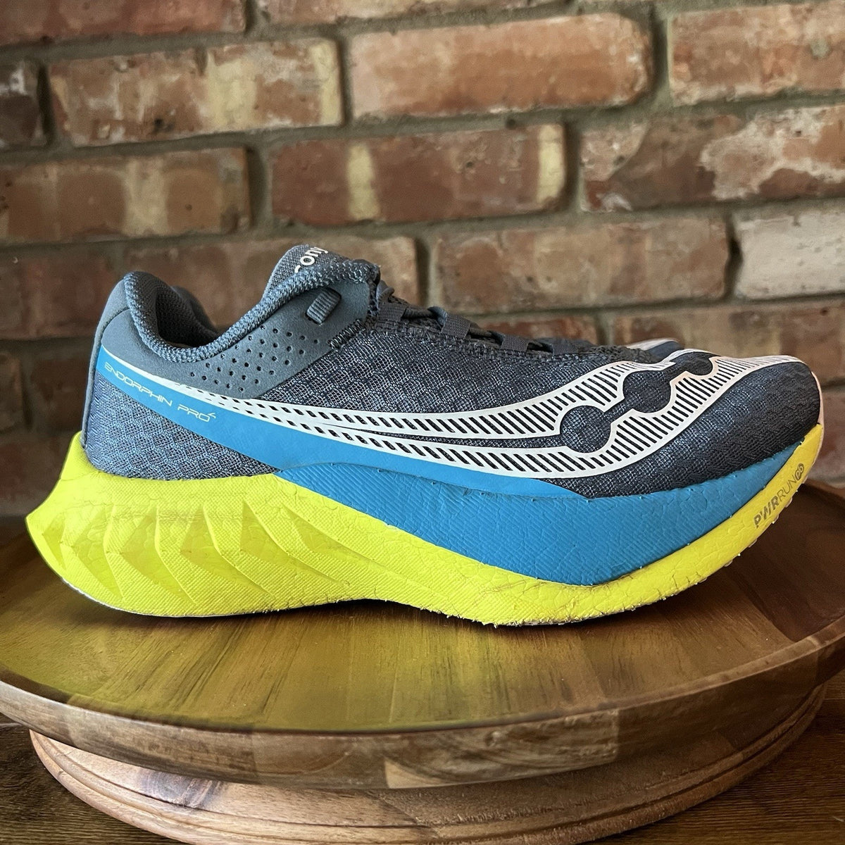 Saucony Endorphin Pro 4 Womens Size 8 Blue Yellow Race Running Shoes Sneakers