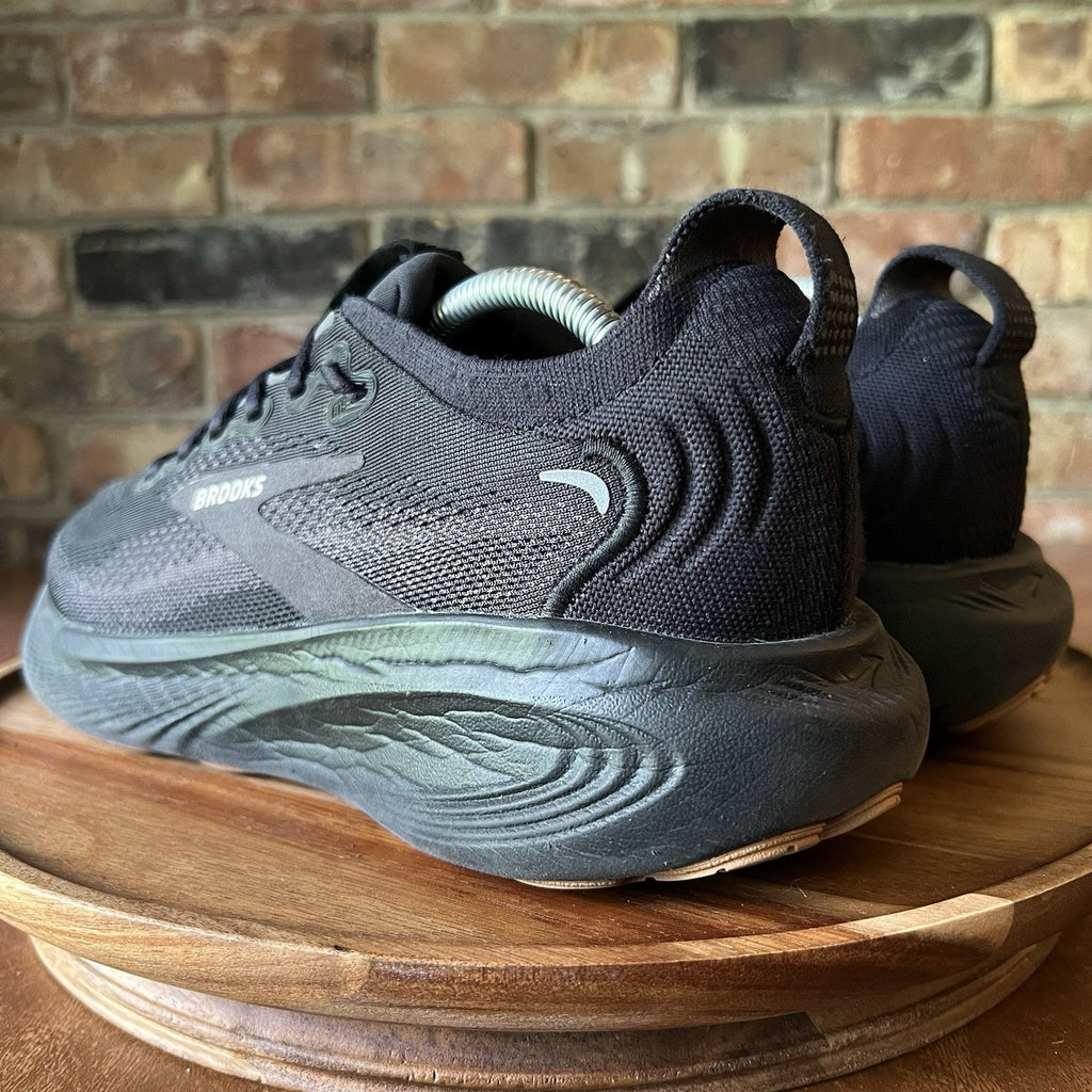 Brooks Adrenaline GTS 25 Supportive Mens 9.5 Black Gum Running Shoes Sneakers