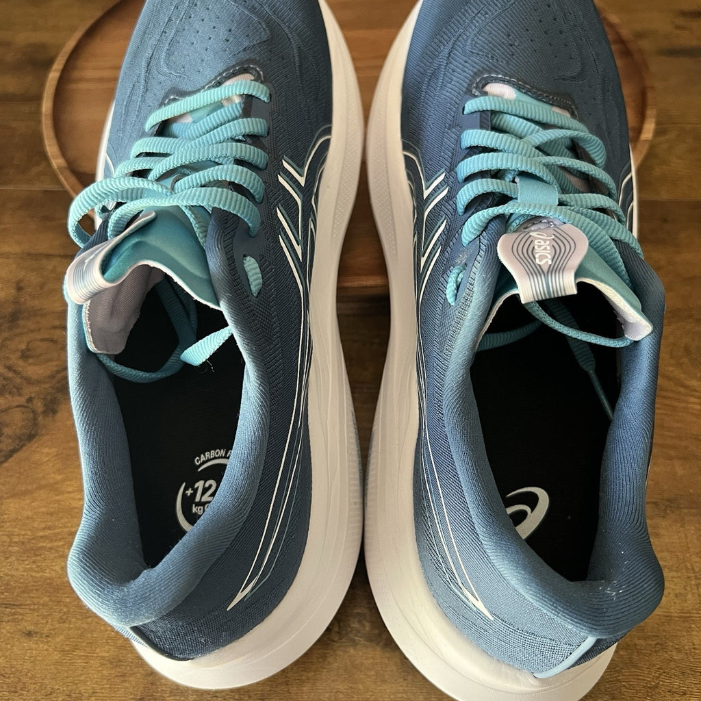 Asics GT-2000 14 Womens Size 10.5 Blue White Max Cushion Running Shoes Sneakers