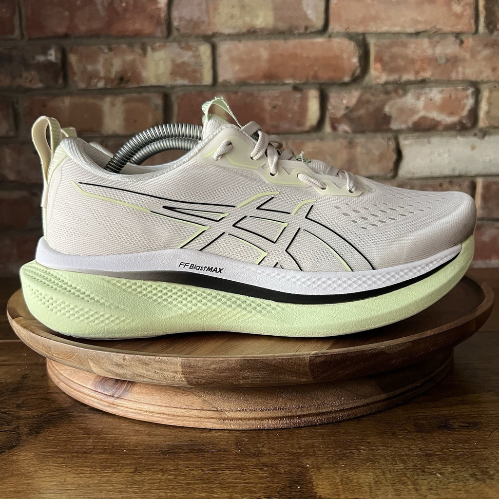 Asics GlideRide Max Cushion Running Womens 7.5 Beige Running Shoes Sneakers