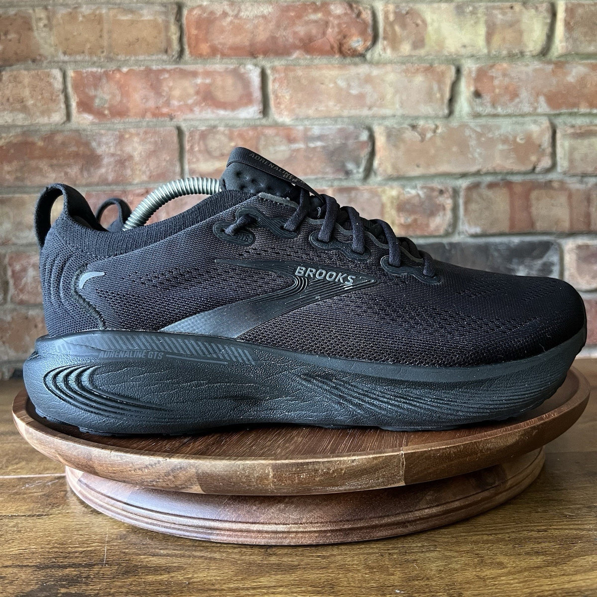 Brooks Adrenaline GTS 25 Black Supportive Women's 11 Running Shoes Sneakers