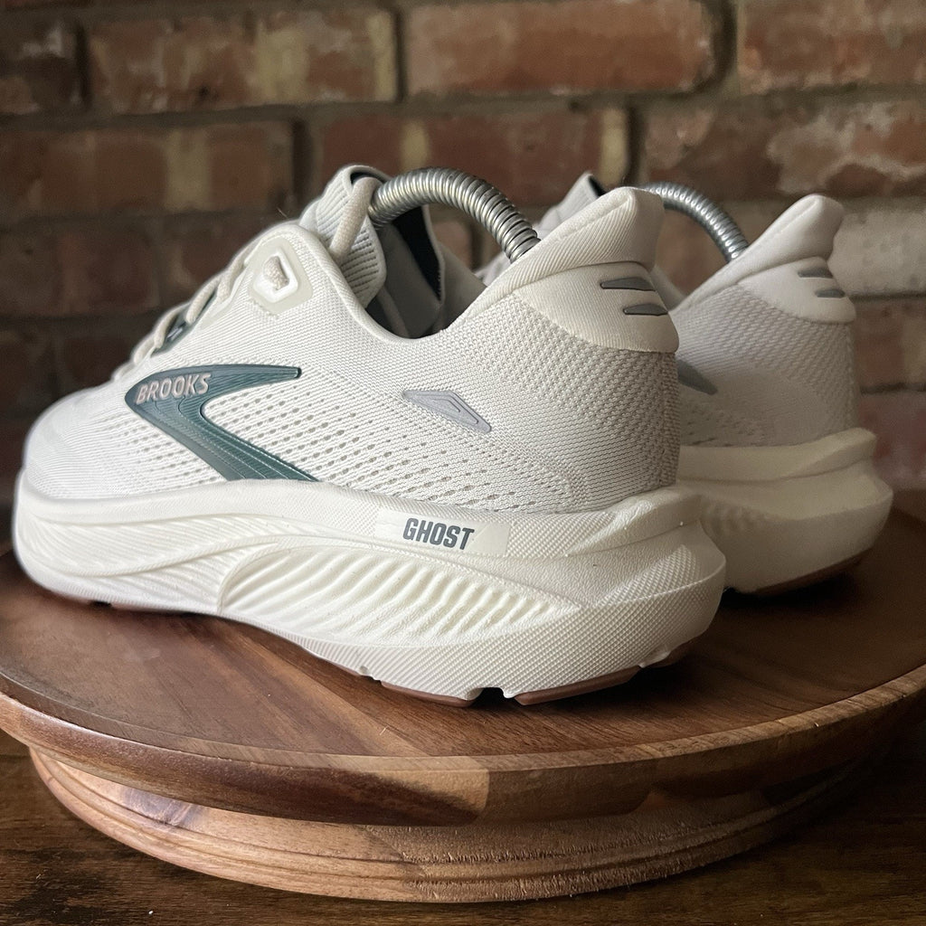 Brooks Ghost 18 Men's 8.5 Balanced Cushion White Spruce Running Shoes Sneakers