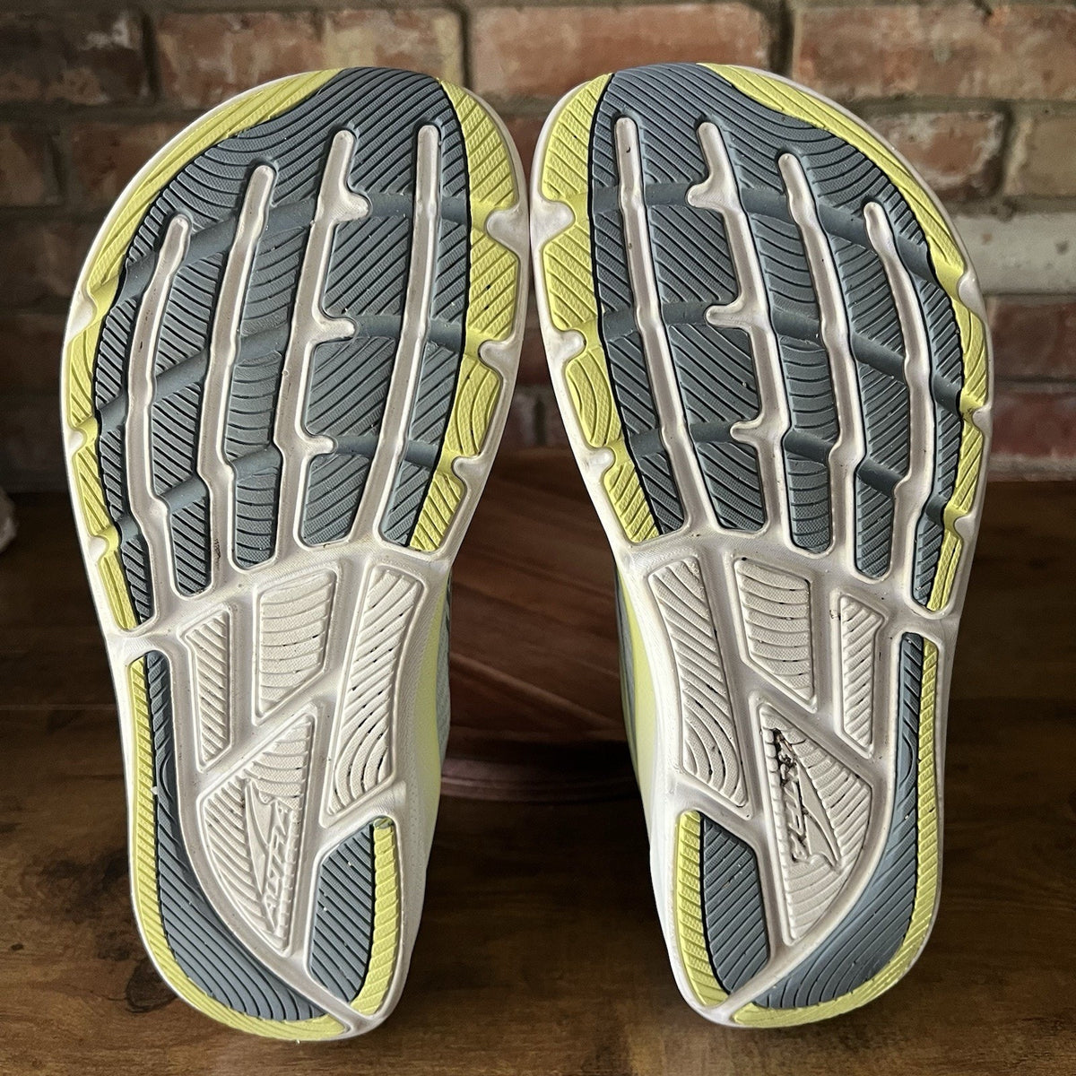Altra Torin 8 Pastel Teal Max Cushion Neutral Running Shoes Women's 10.5