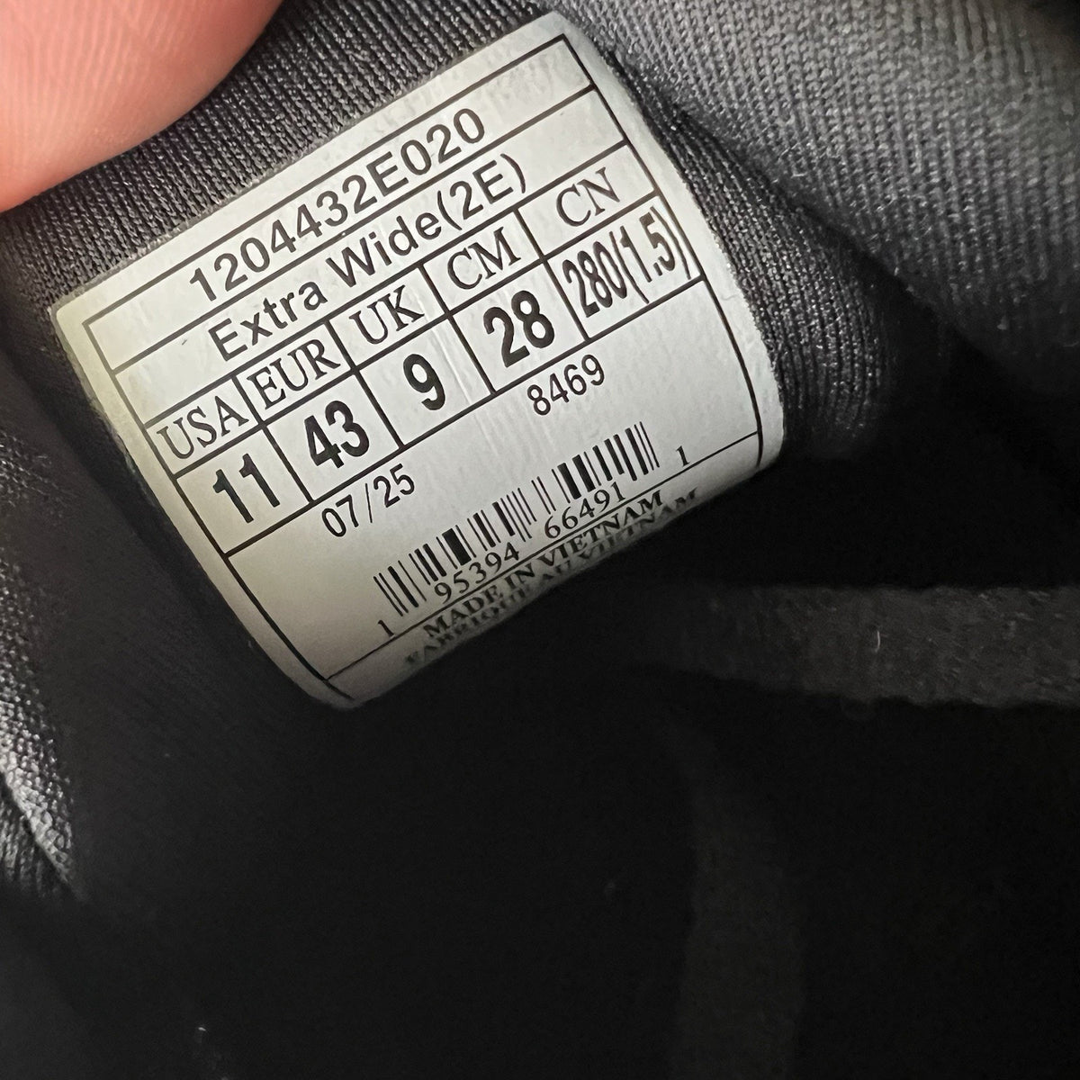 Brooks Adrenaline GTS 25 Supportive Womens 11 EE Black Running Shoes Sneakers