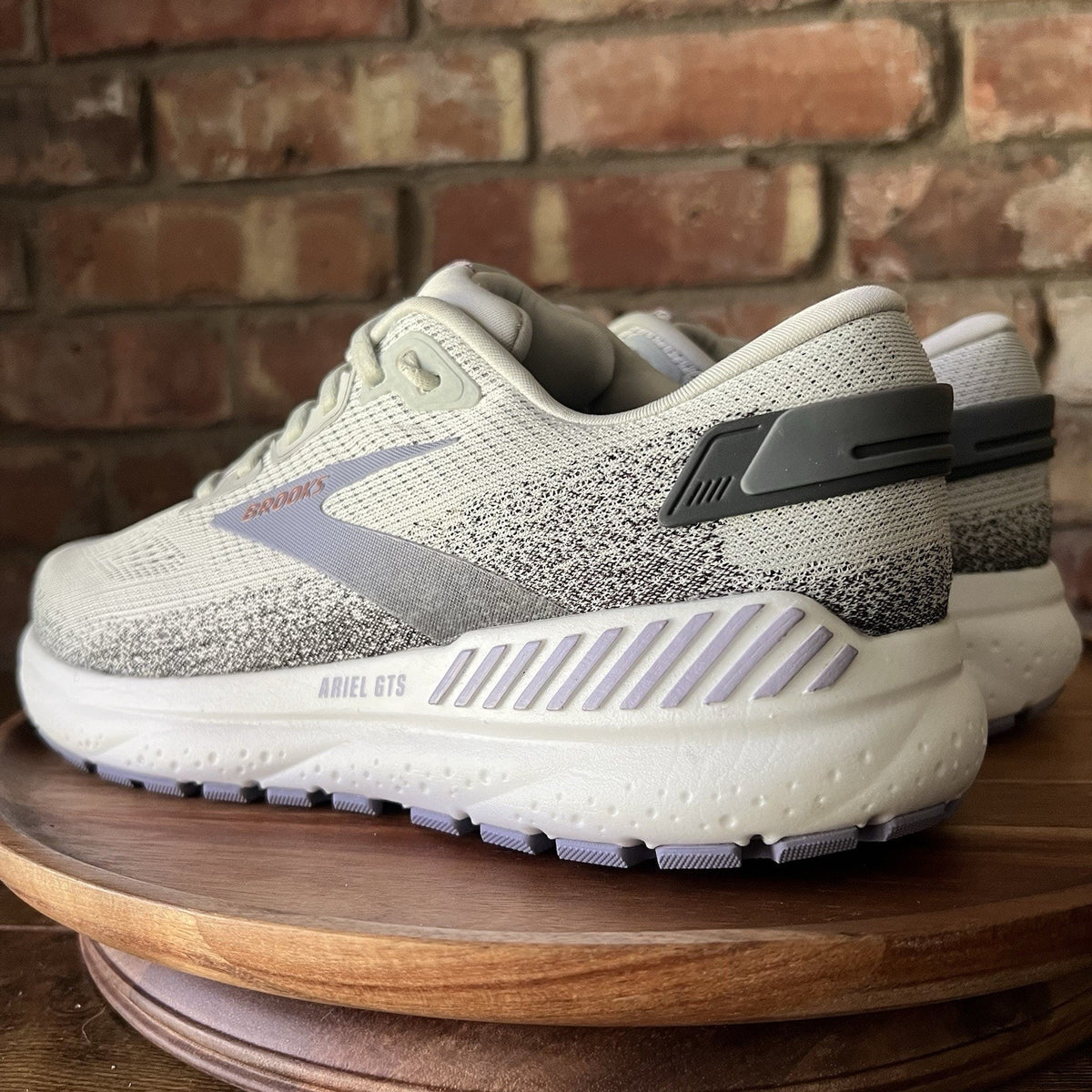 Brooks Ariel GTS 24 Supportive Womens 10 Gray Purple Running Shoes Sneakers