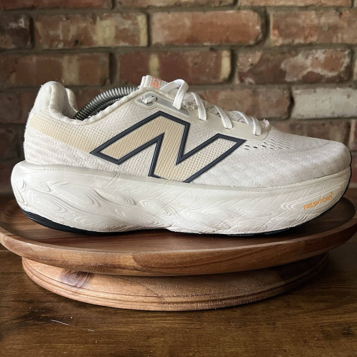 New Balance Fresh Foam X 1080 v14 Mens 7.5 Women's 9 Max Cushioned Running Shoes