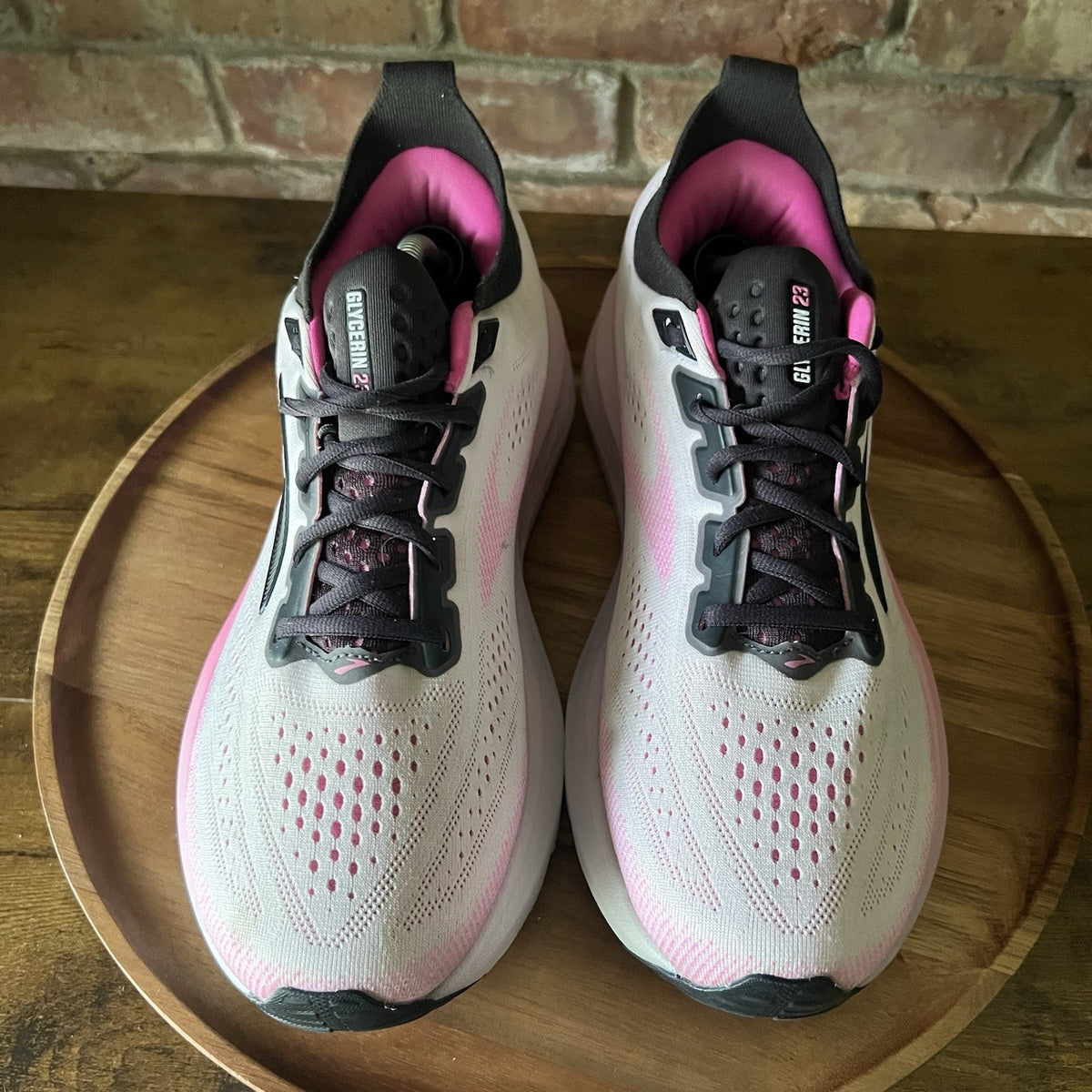 Brooks Glycerin 23 White Pink Max Cushion Women's 9.5 Neutral Running Shoes