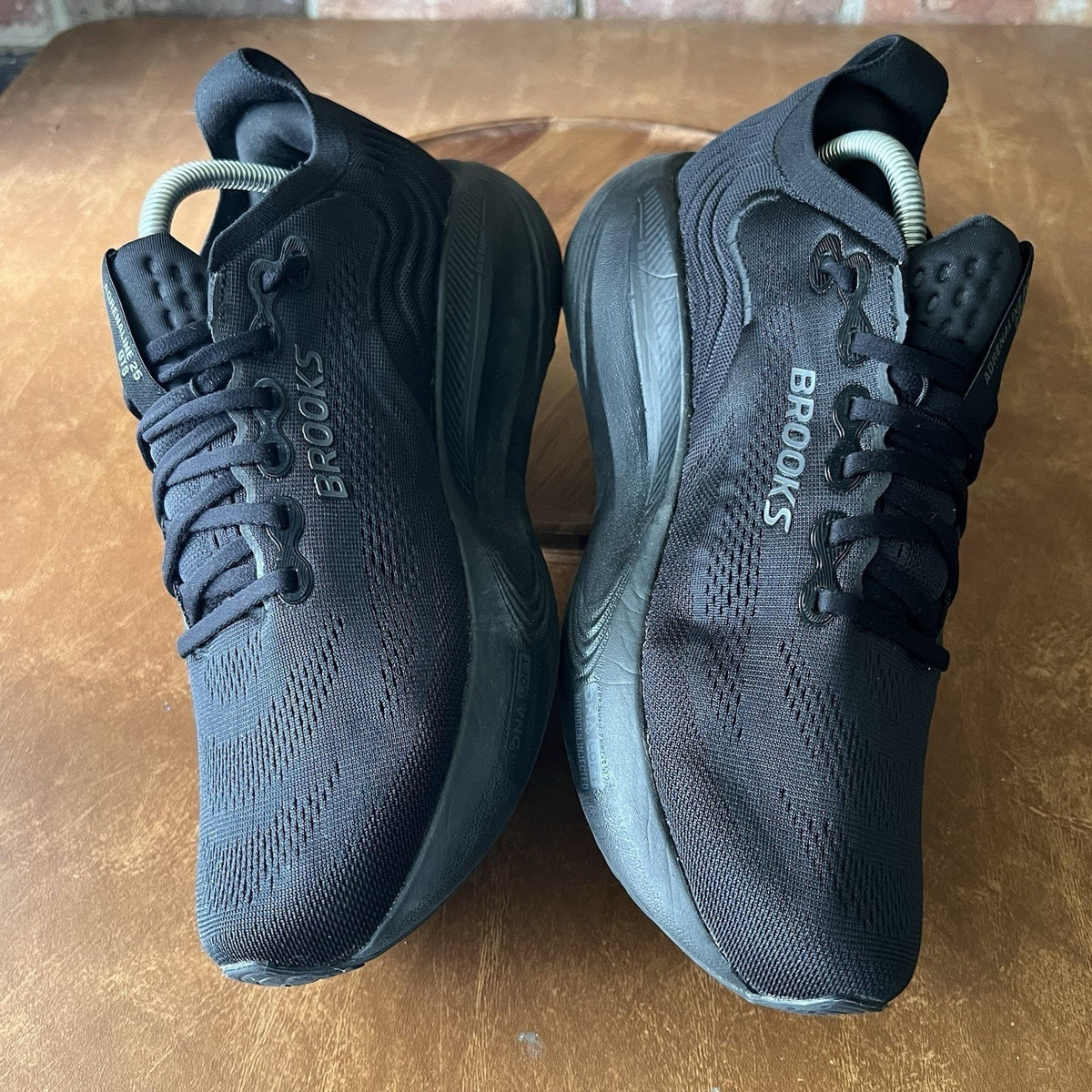 Brooks Adrenaline GTS 25 Supportive Womens 11 EE Black Running Shoes Sneakers
