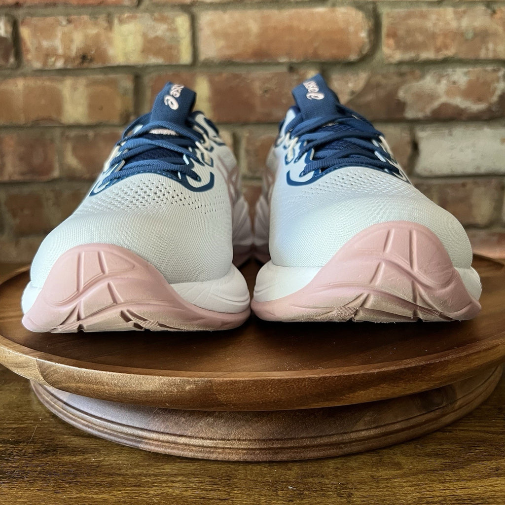 Asics Gel-Cumulus 28 Running Womens 10.5 Mid Cushion Blue Mesh Shoes Sneakers