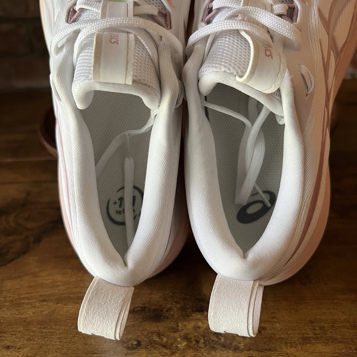ASICS GEL PULSE 17 Neutral Balanced Running Women's 9.5 White Pink Shoes