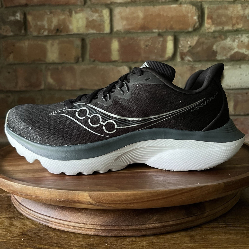 Saucony Kinvara 16 Women's 8 PWRRUN Black Neutral Cushion Running Shoes Sneakers